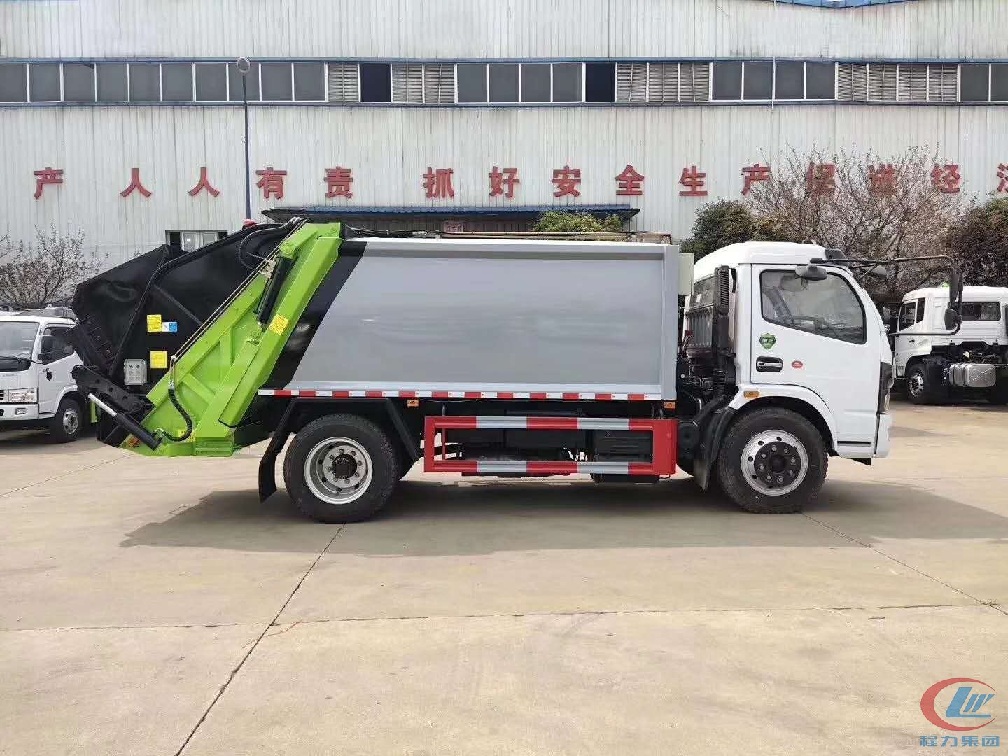 國(guó)六東風(fēng)福瑞卡壓縮垃圾車