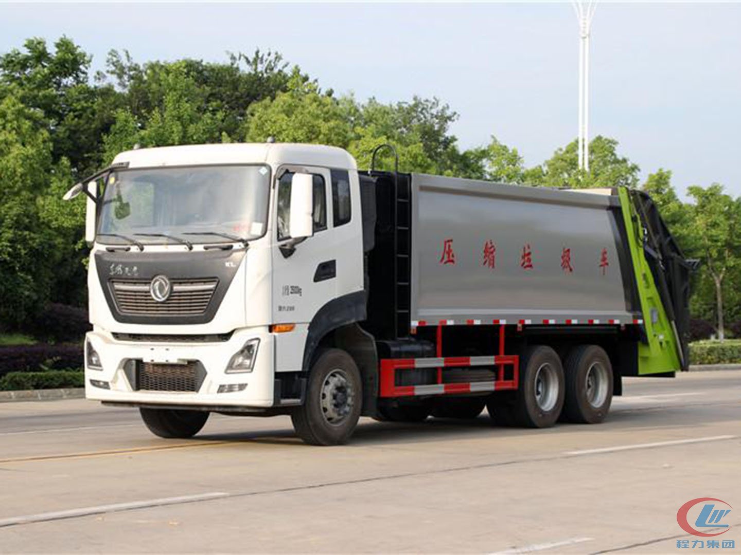 國(guó)六東風(fēng)天龍后雙橋18方壓縮垃圾車