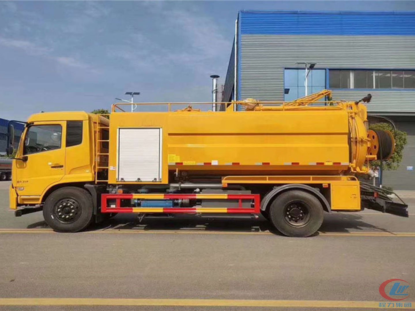 國(guó)六東風(fēng)天錦聯(lián)合疏通車