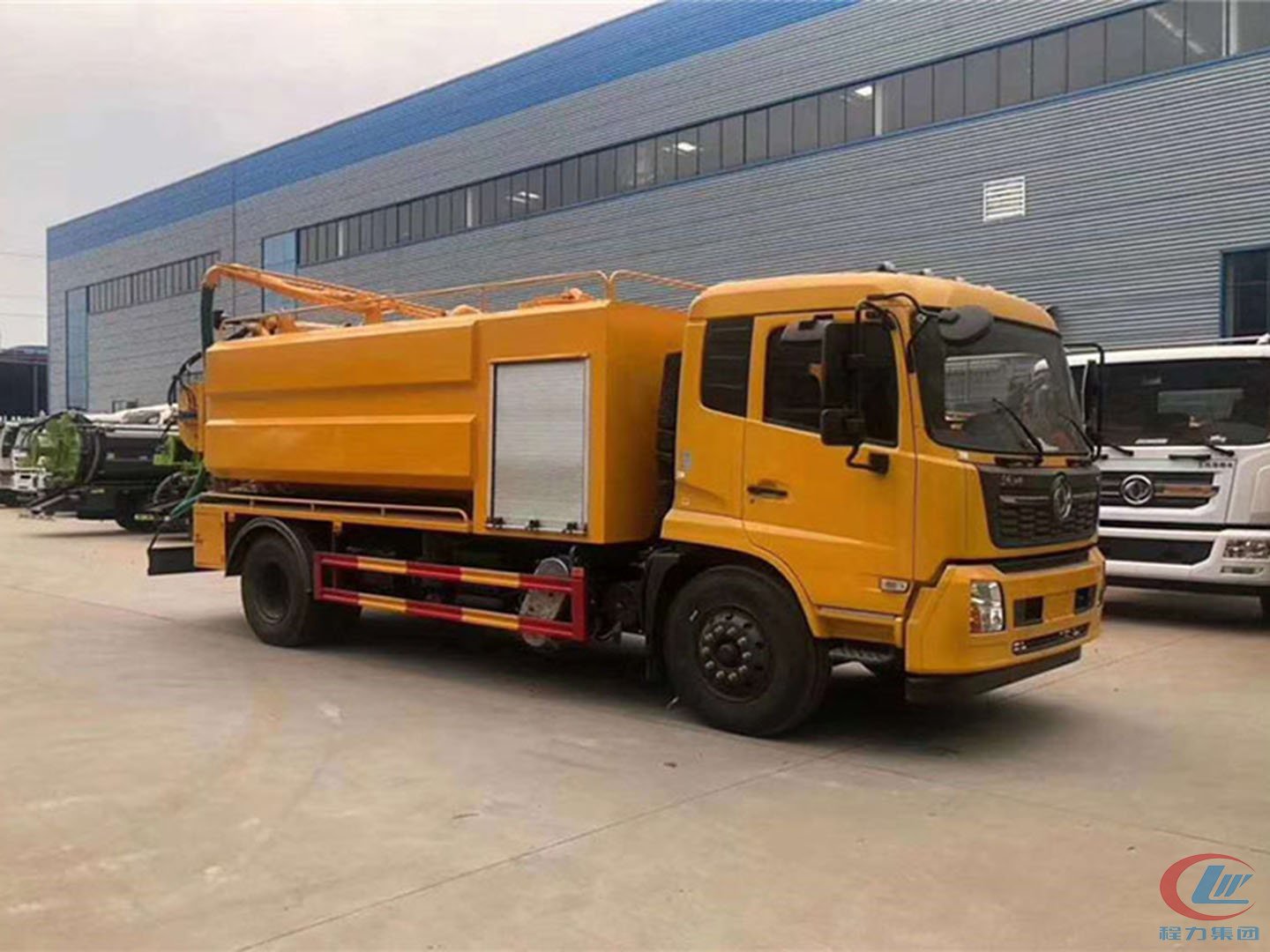國(guó)六東風(fēng)天錦聯(lián)合疏通車