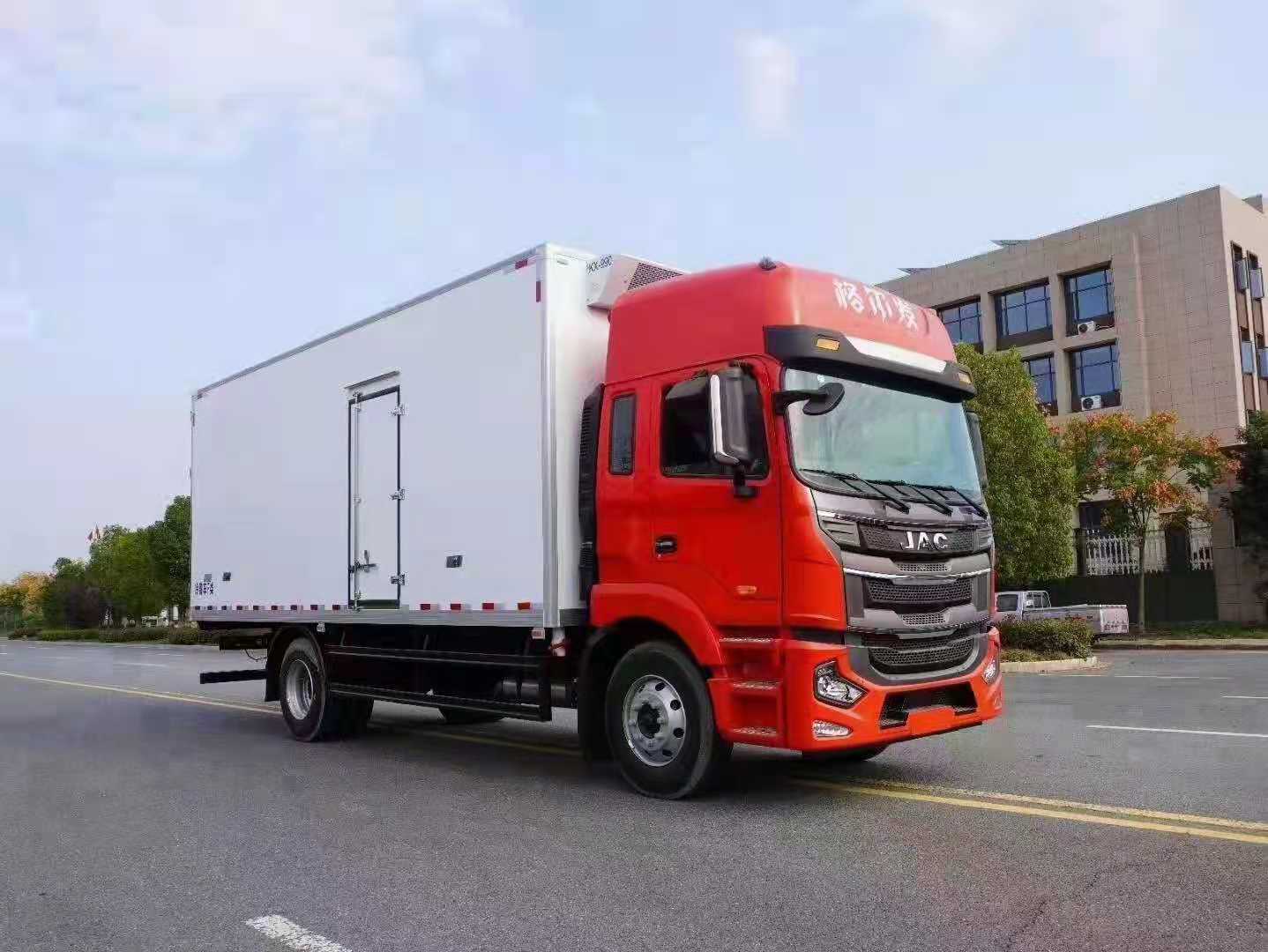 國六江淮格爾發(fā)6.8米冷藏車