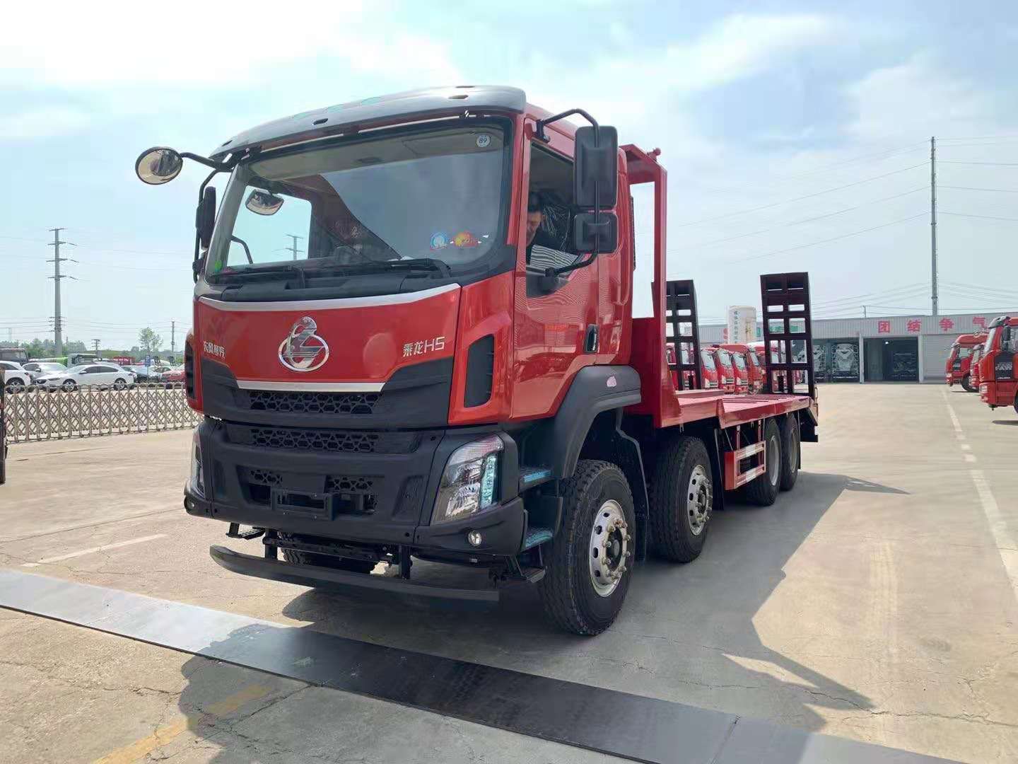 國(guó)六東風(fēng)柳汽乘龍前四后八平板運(yùn)輸車