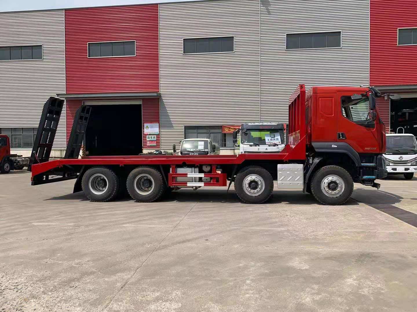 國(guó)六東風(fēng)柳汽乘龍前四后八平板運(yùn)輸車