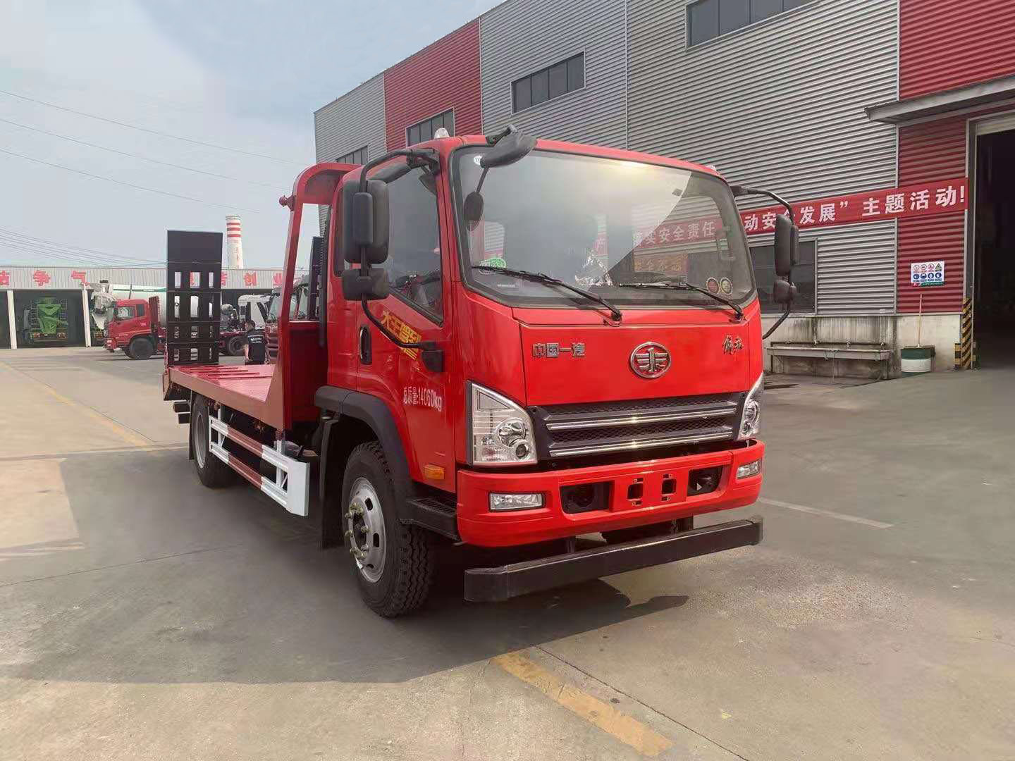 國(guó)六解放虎V平板車(chē)運(yùn)輸車(chē)