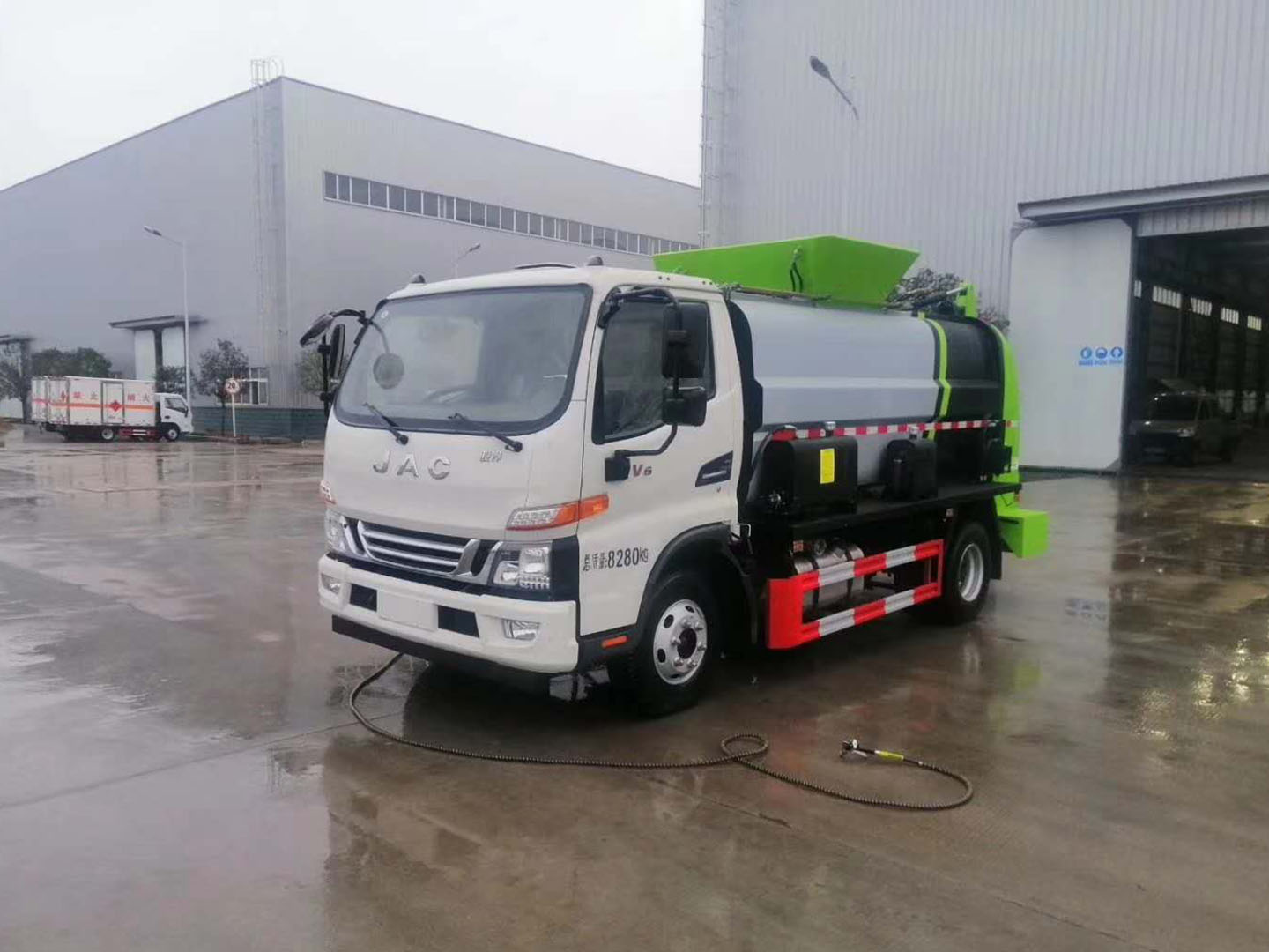 江淮駿鈴5方餐廚垃圾車(chē)