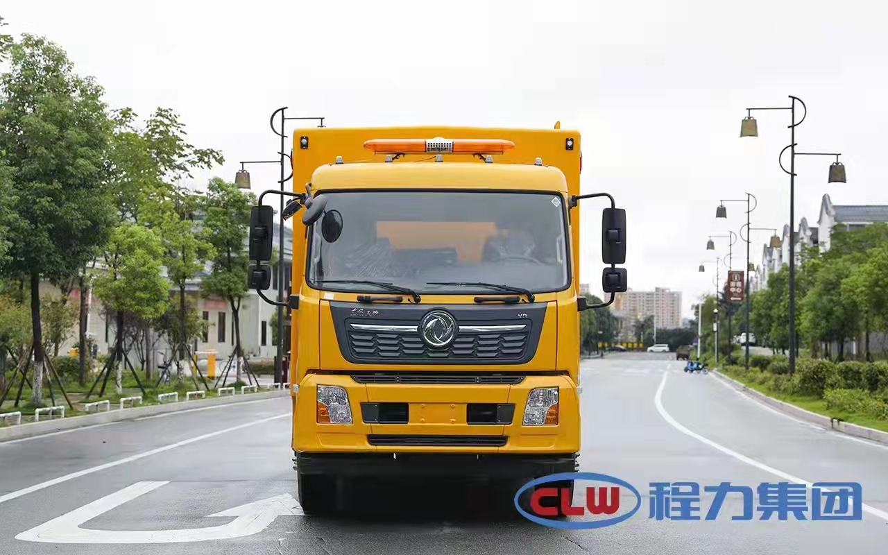 程力東風(fēng)天錦排水搶險(xiǎn)車