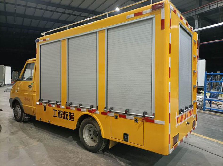 依維柯歐勝救險(xiǎn)車