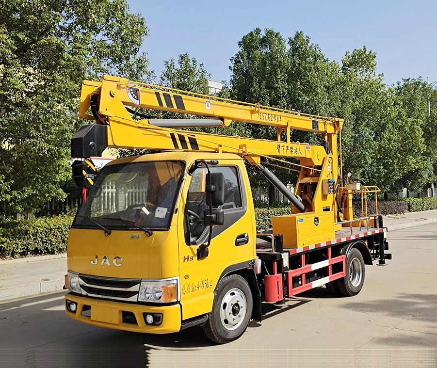 江淮13.5米高空作業(yè)車(chē)