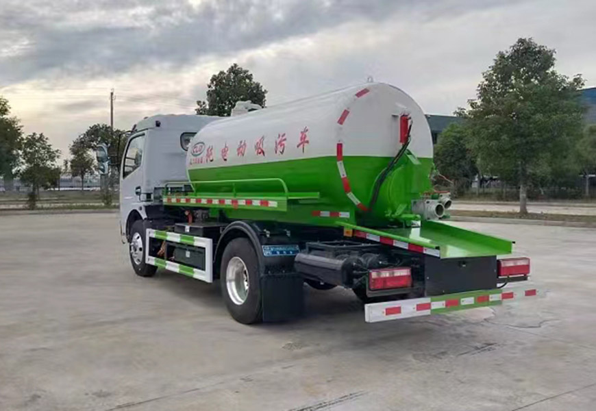 東風(fēng)凱普特純電動(dòng)吸污車