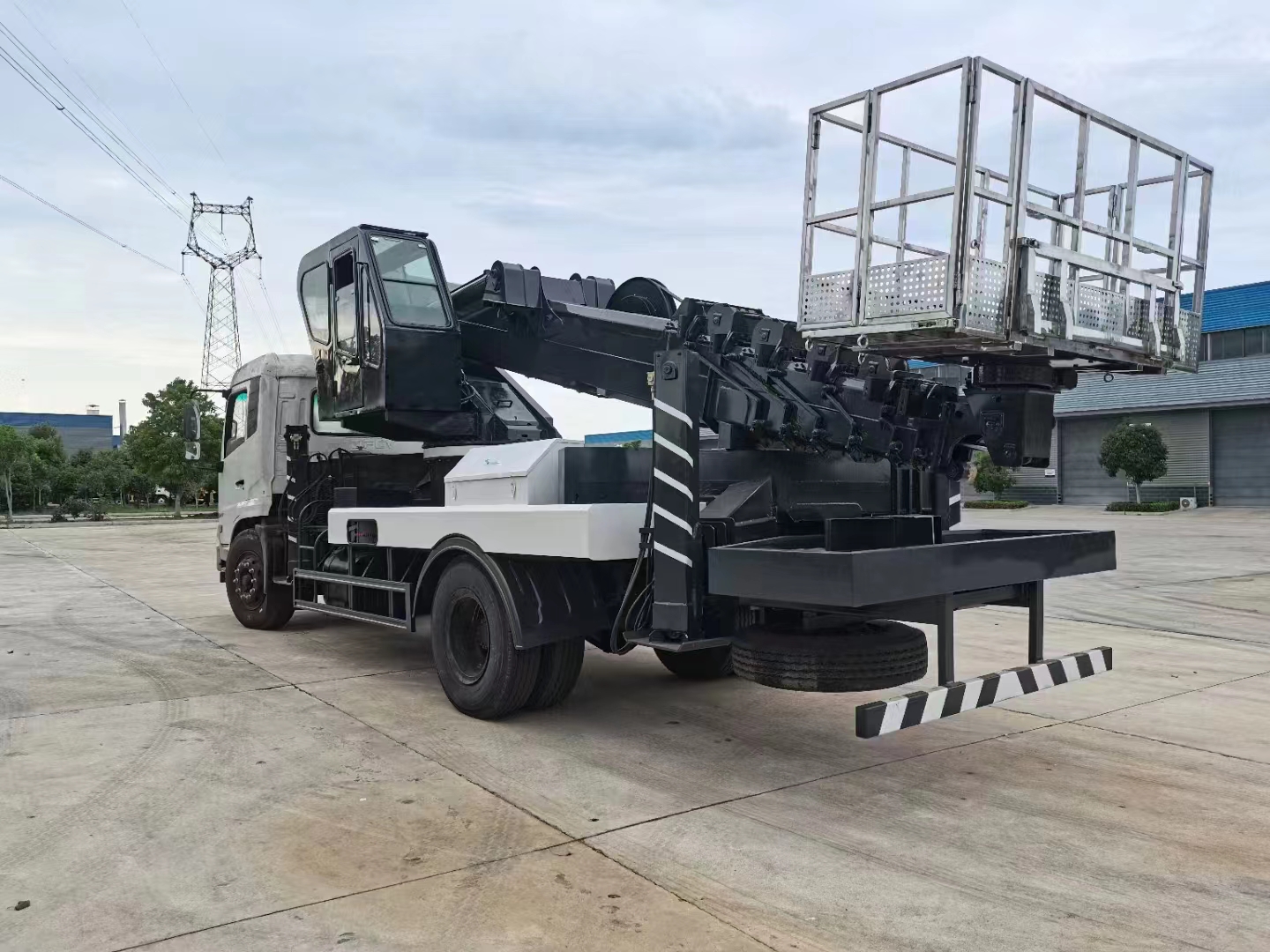 國六東風天錦45米高空作業(yè)車圖片