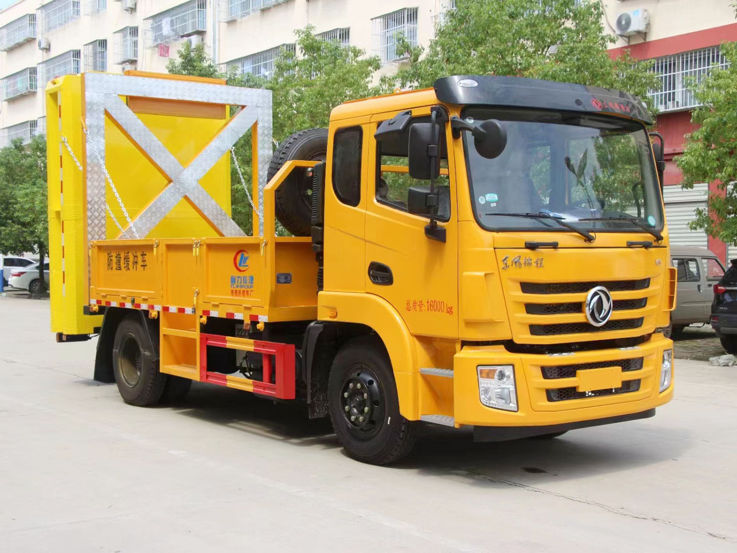東風(fēng)錦程單橋防撞緩沖車