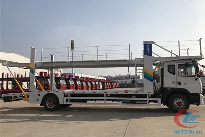 程力東風多利卡D12轎運車側(cè)面圖