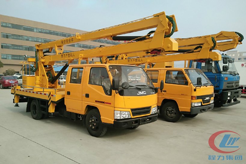 江鈴12-16米高空作業(yè)車側面圖