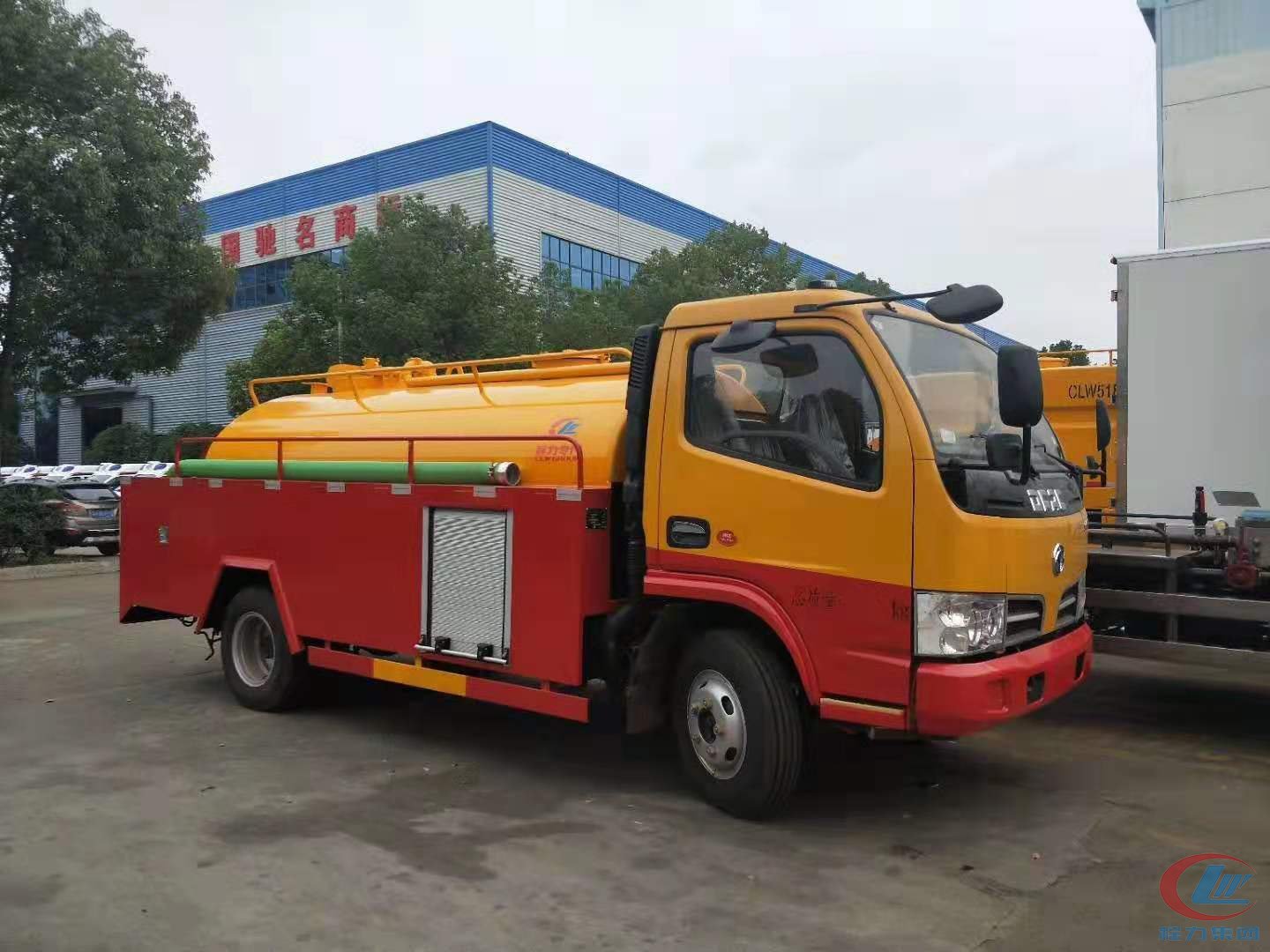 東風多利卡D6藍牌清洗吸糞車