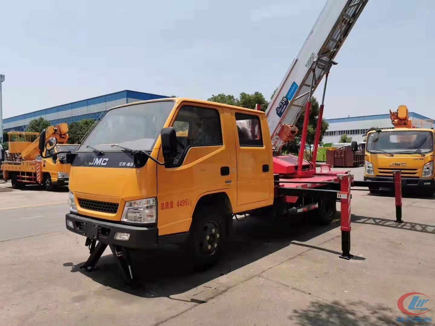 程力集團(tuán)江鈴30米進(jìn)口云梯車(chē)