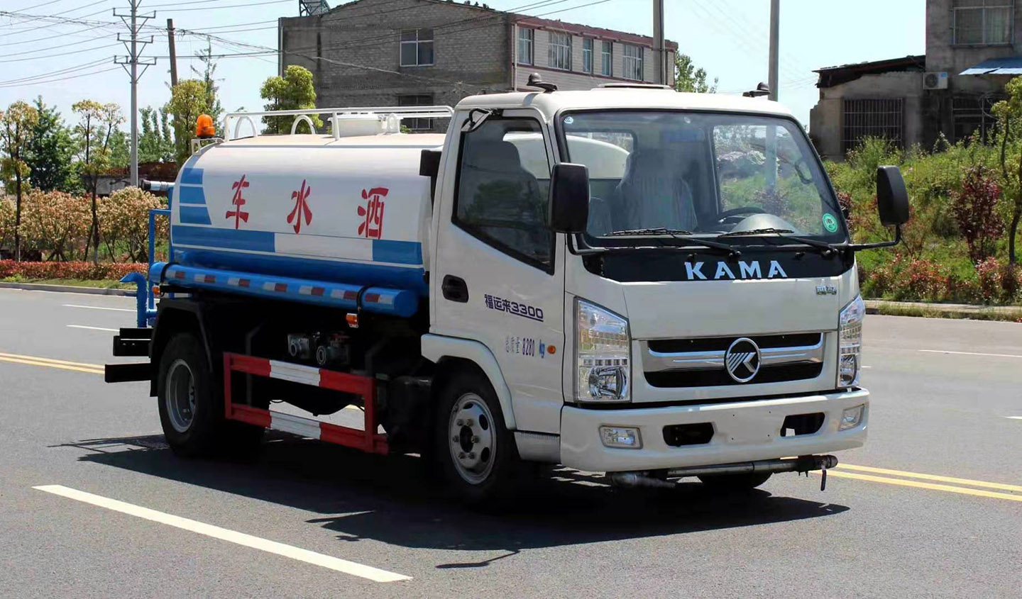 凱馬5方灑水車(chē)