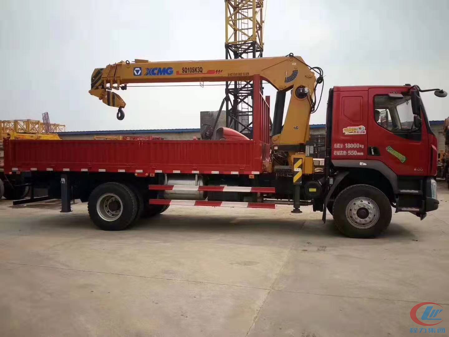 湖北程力東風(fēng)柳汽6.3噸隨車(chē)吊側(cè)面圖