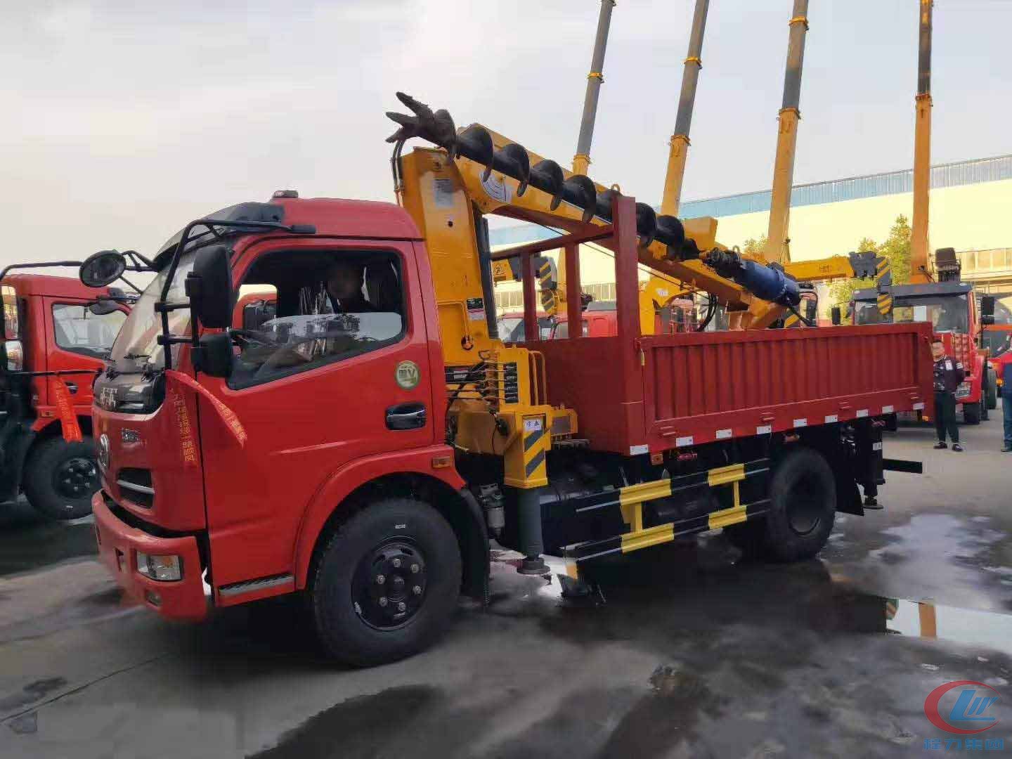 隨車(chē)吊帶鉆頭打孔機(jī)