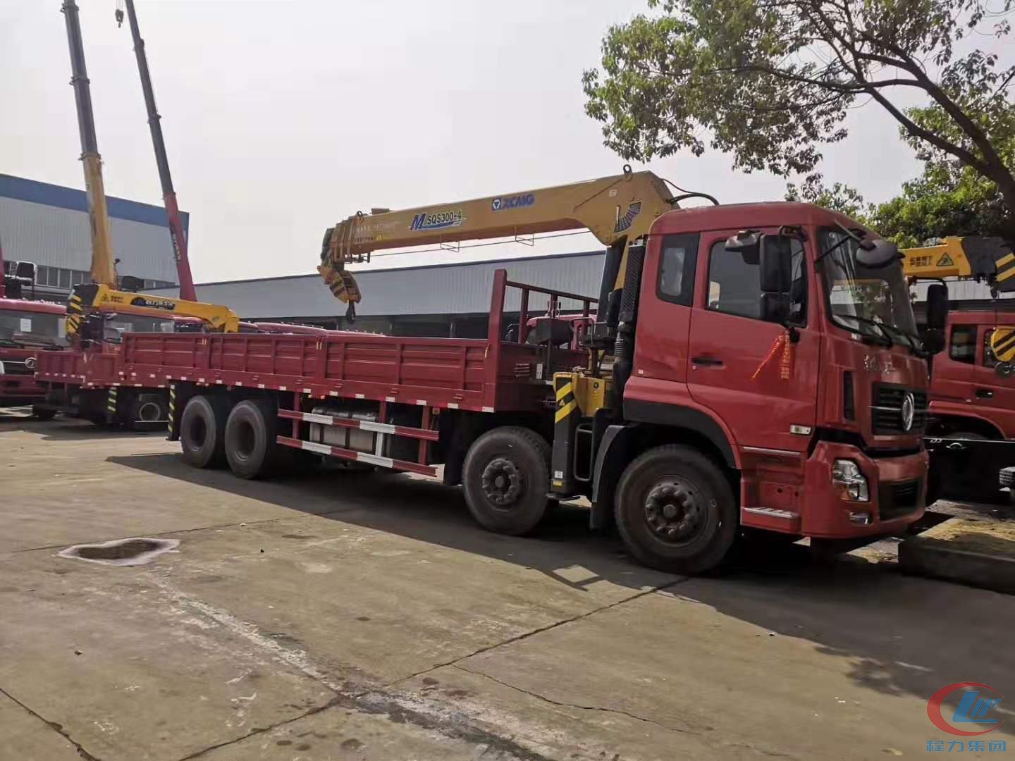 東風(fēng)天龍前四后八隨車吊