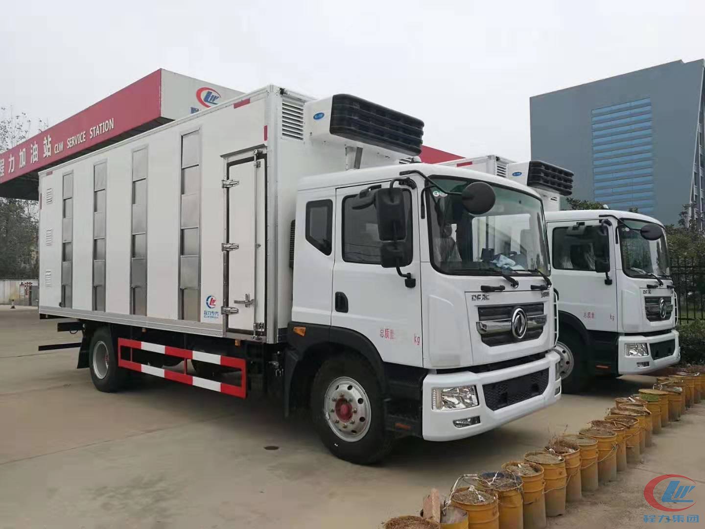 東風(fēng)多利卡D9恒溫畜禽運(yùn)輸車(chē)