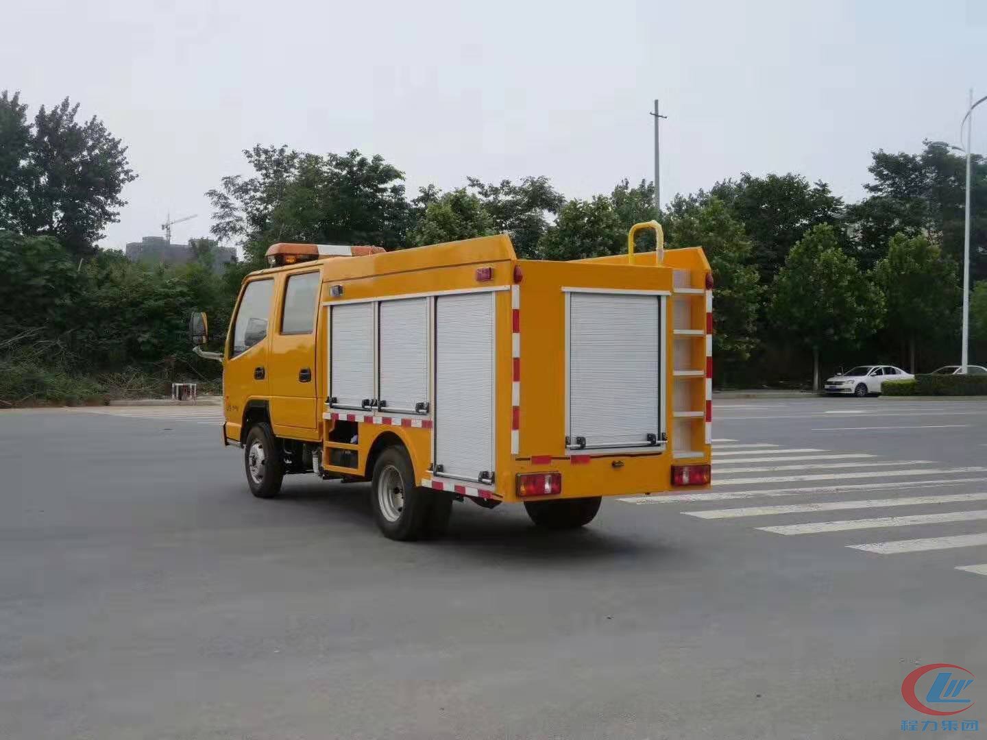 凱馬雙排搶險(xiǎn)車(chē)，凱馬救險(xiǎn)車(chē)
