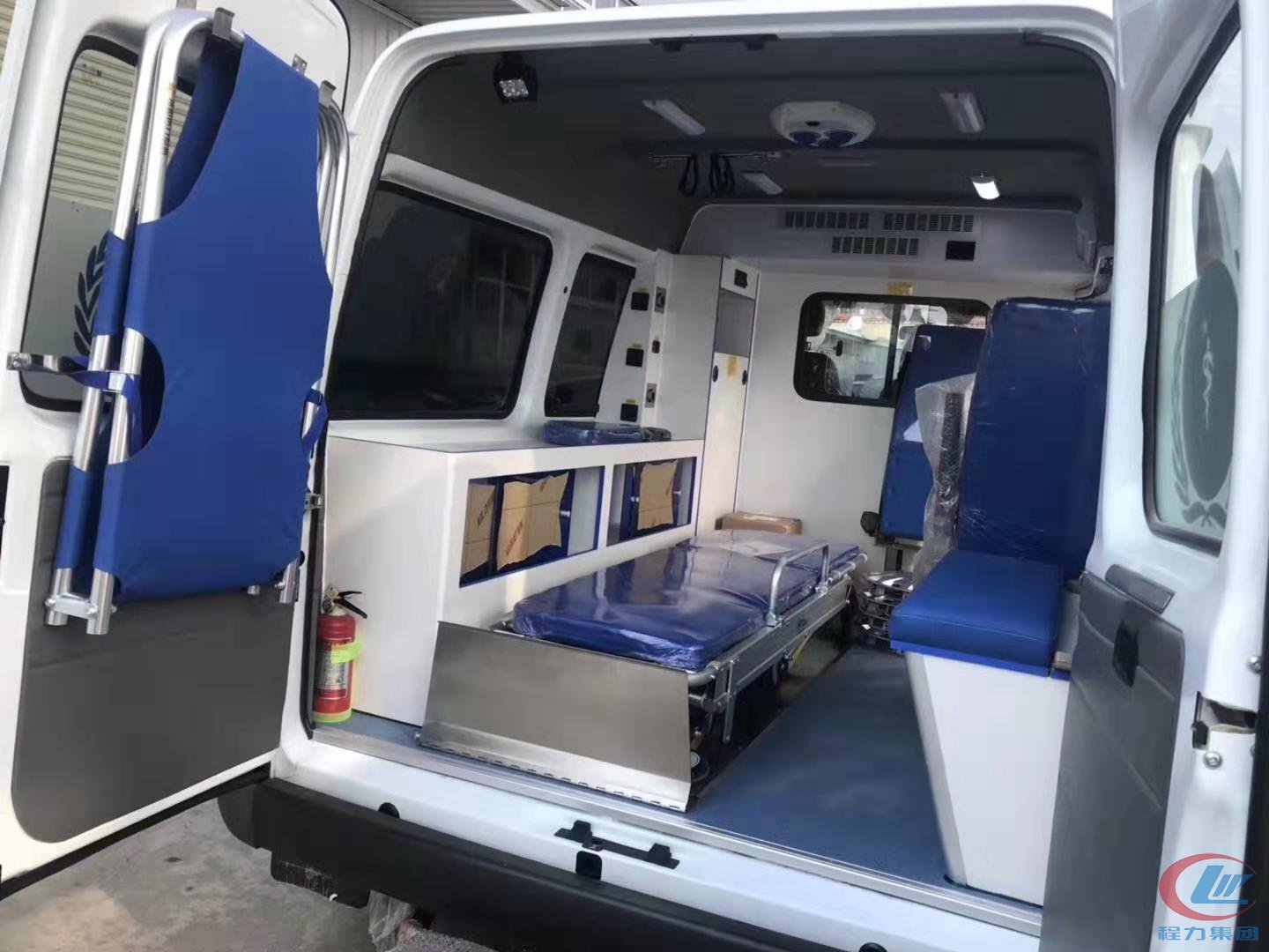 程力福特江鈴特順救護(hù)車