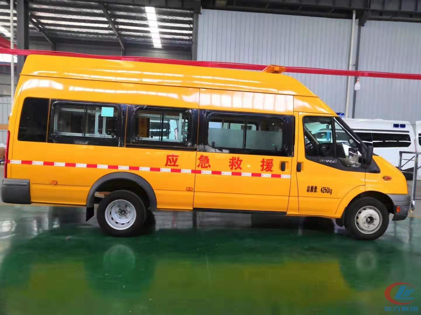 福特新時(shí)代客運(yùn)版救護(hù)車，福特應(yīng)急救援車